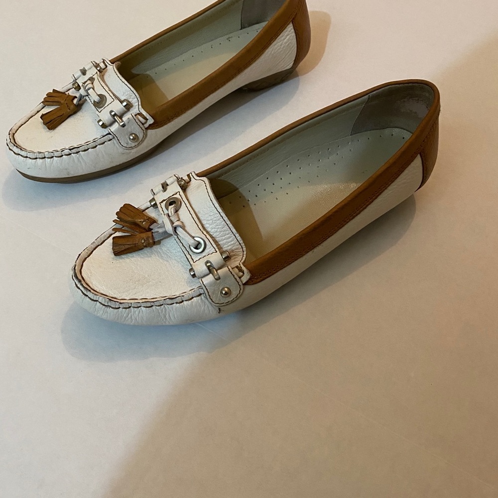 Cinzia soft white and brown loafer boat shoes